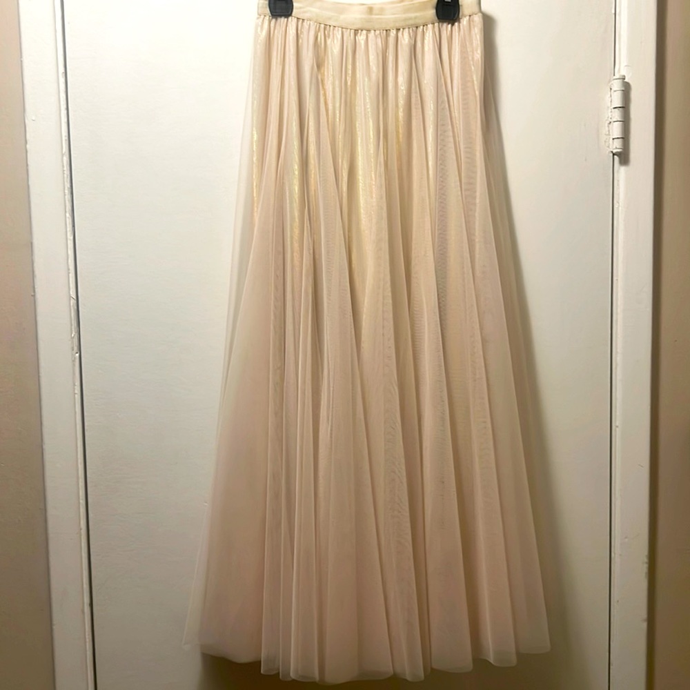 Skirt. Waist 22”-29”. Length 33”
